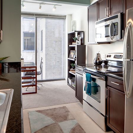 Oakwood 200 Squared Apartment Chicago Exterior foto