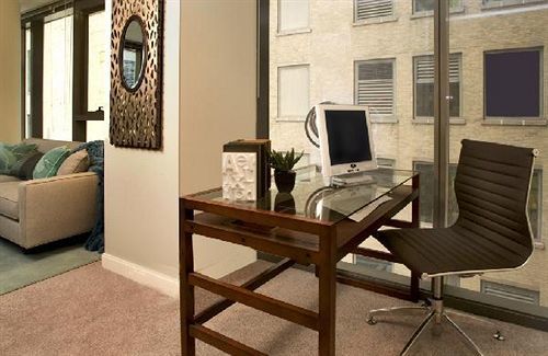 Oakwood 200 Squared Apartment Chicago Exterior foto